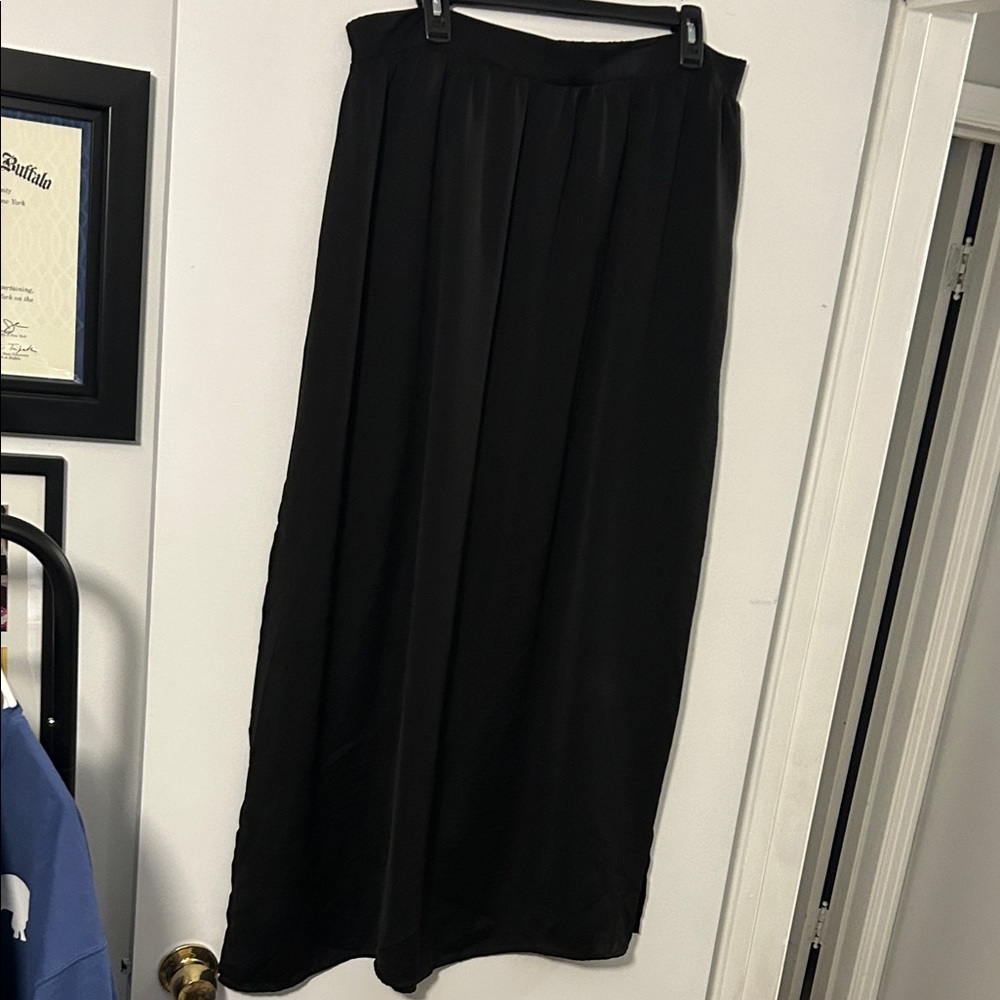 Forever 21 Black Maxi Skirt